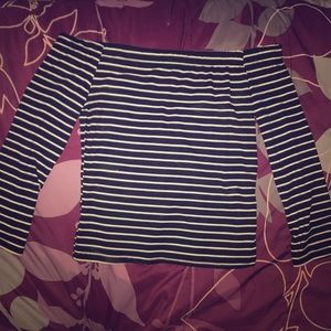 Long sleeve crop top shirt off the shoulders